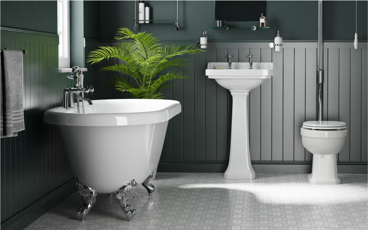 Traditional freestanding bath with full pedestal basin and toilet